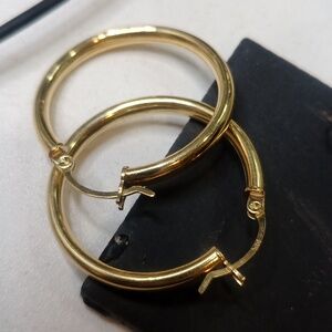 #20 Vintage 14k solid gold hoop earrings 1 1/4"
